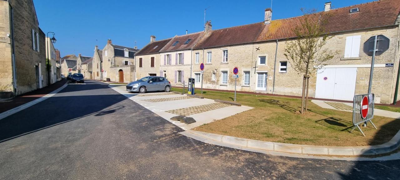 Maison De Vacances Bord De Mer Normandie Plage Du Debarquement Proche Caen Bernieres-sur-Mer Exterior photo